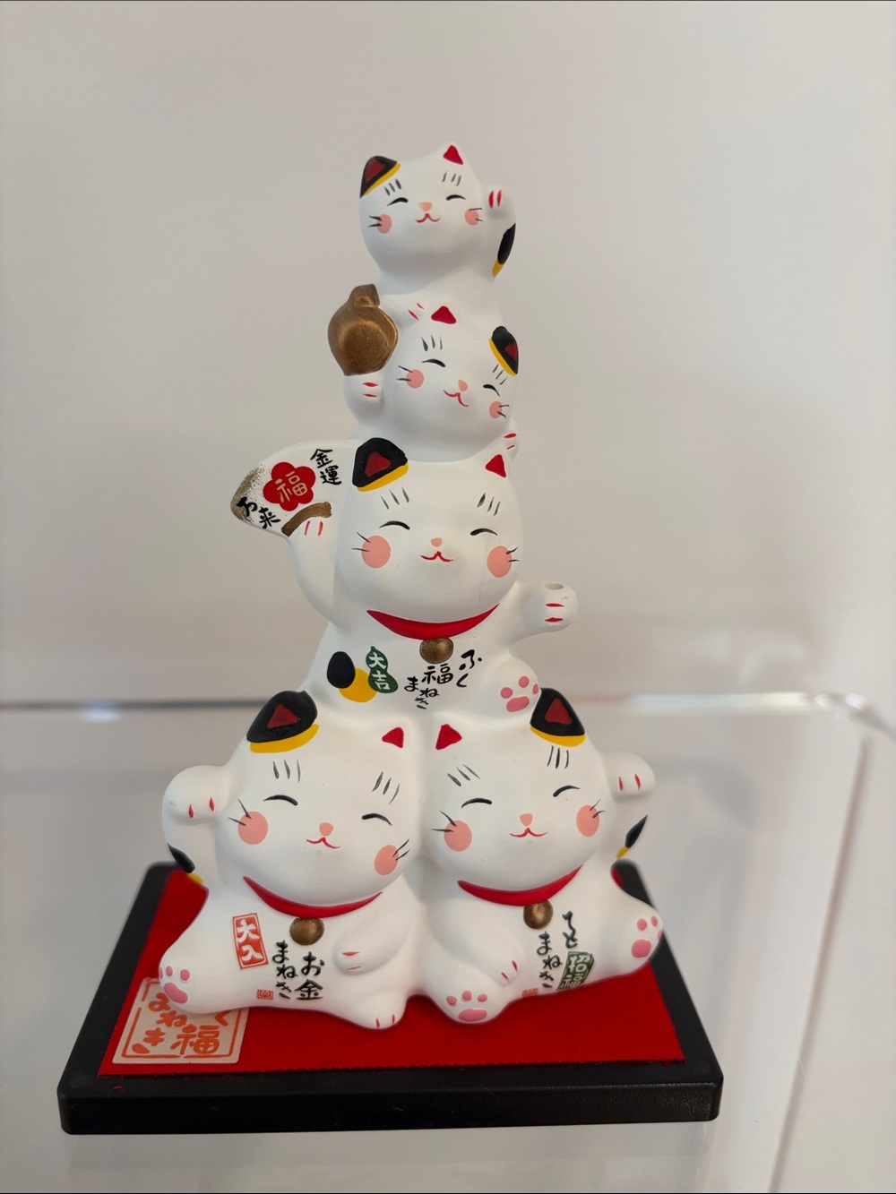Japanese White Stacked Maneki Neko Lucky Cat Figurine - Decorative Good Fortune